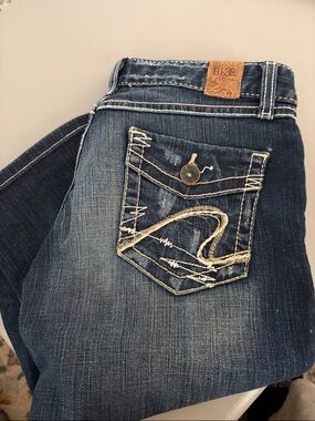 BKE Women's Boot Cut Jeans in Dark Blue Denim with Contrast Stitching Ultra Low